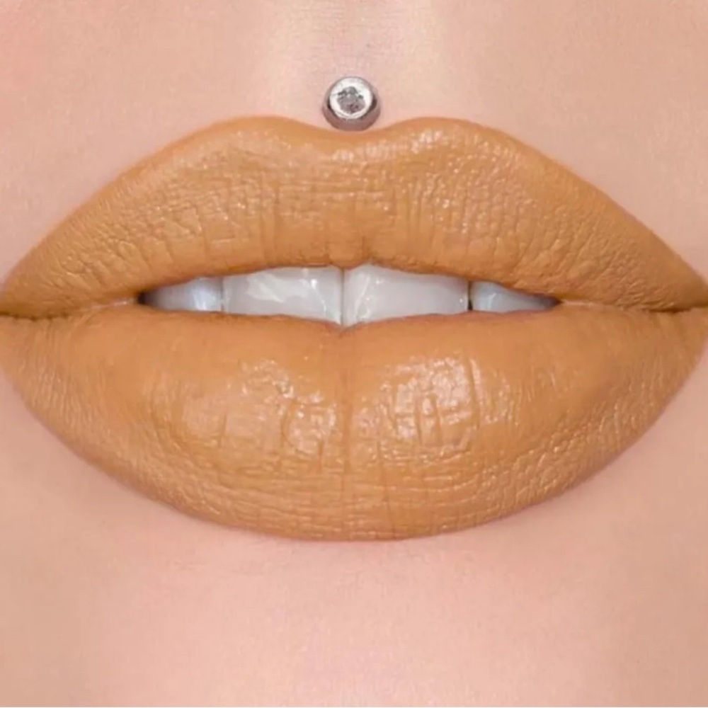 NIB, Jeffree Star Velvet Trap Gardening  Matte Lipstick
